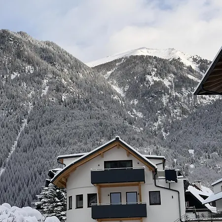 Haus3310 *